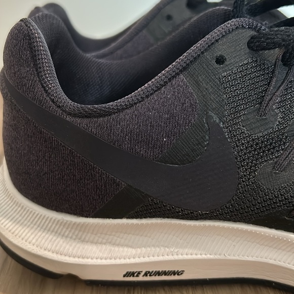 Women’s Nike Run Swift athletic shoes. Size 8.5. Only worn a handful of times. - Picture 9 of 9